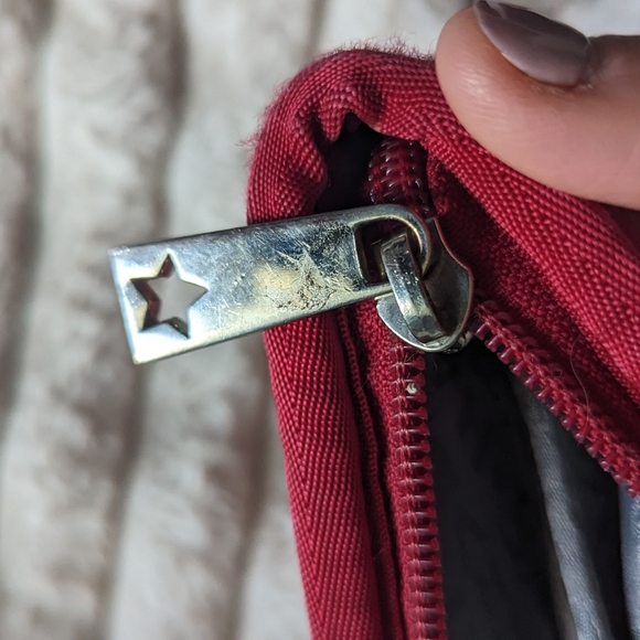 HARVEY'S Original Seatbelt Bag Wallet Crimson - Picture 4 of 5